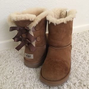 Girls Bailey Bow Uggs